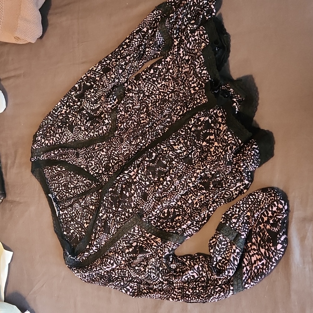 Buffalo Chiffon Top, size Large